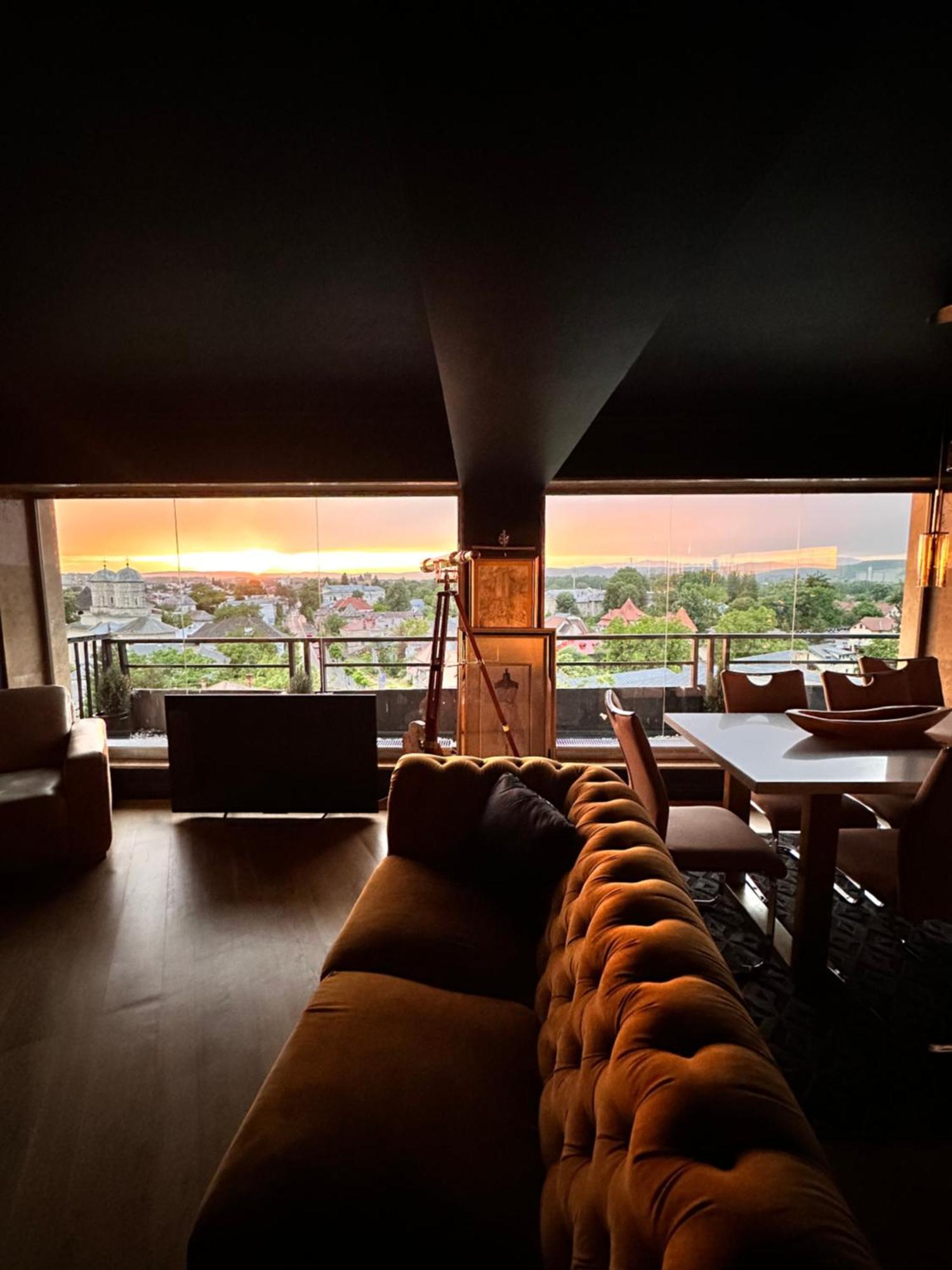 Noir Penthouse Leilighet Targoviste Eksteriør bilde